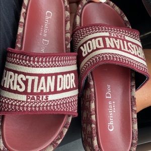 Christian dior wedge slide sheepskin wine